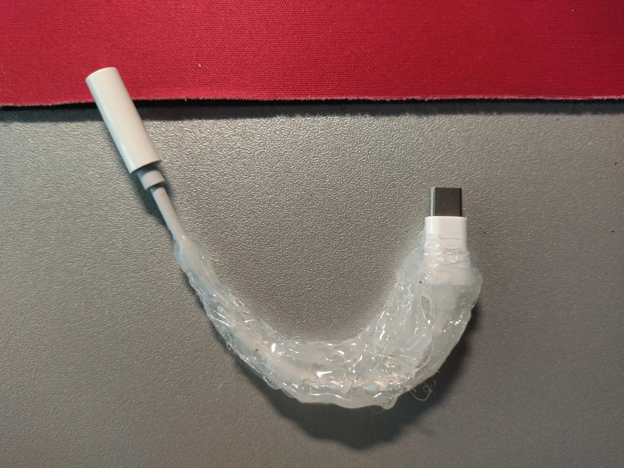 Adattatore incrisalidato visto dall'altro lato