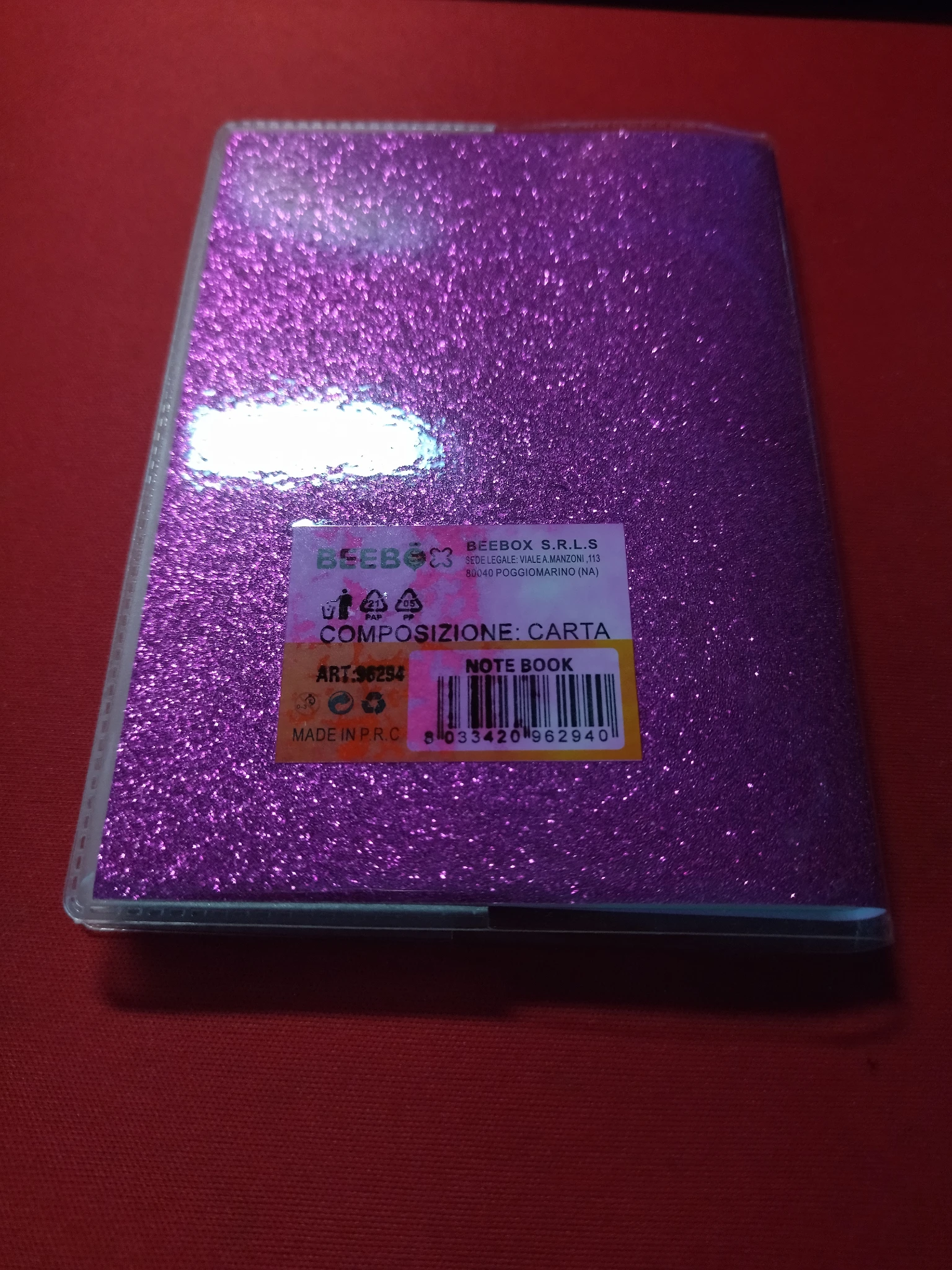 Foto del retro del quadernino, con un'etichetta interna che sembra a tratti scolorata

BEEBOX S.R.L.S.
NOTE BOOK