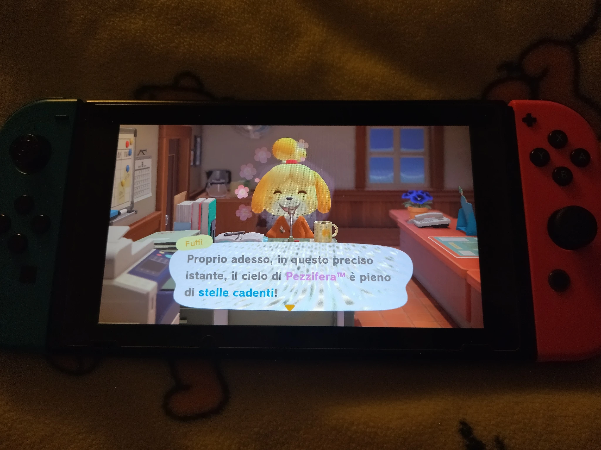 Fuffi

Proprio adesso, in questo preciso
istante, il cielo di Pezzifera™ è pieno
di stelle cadenti!